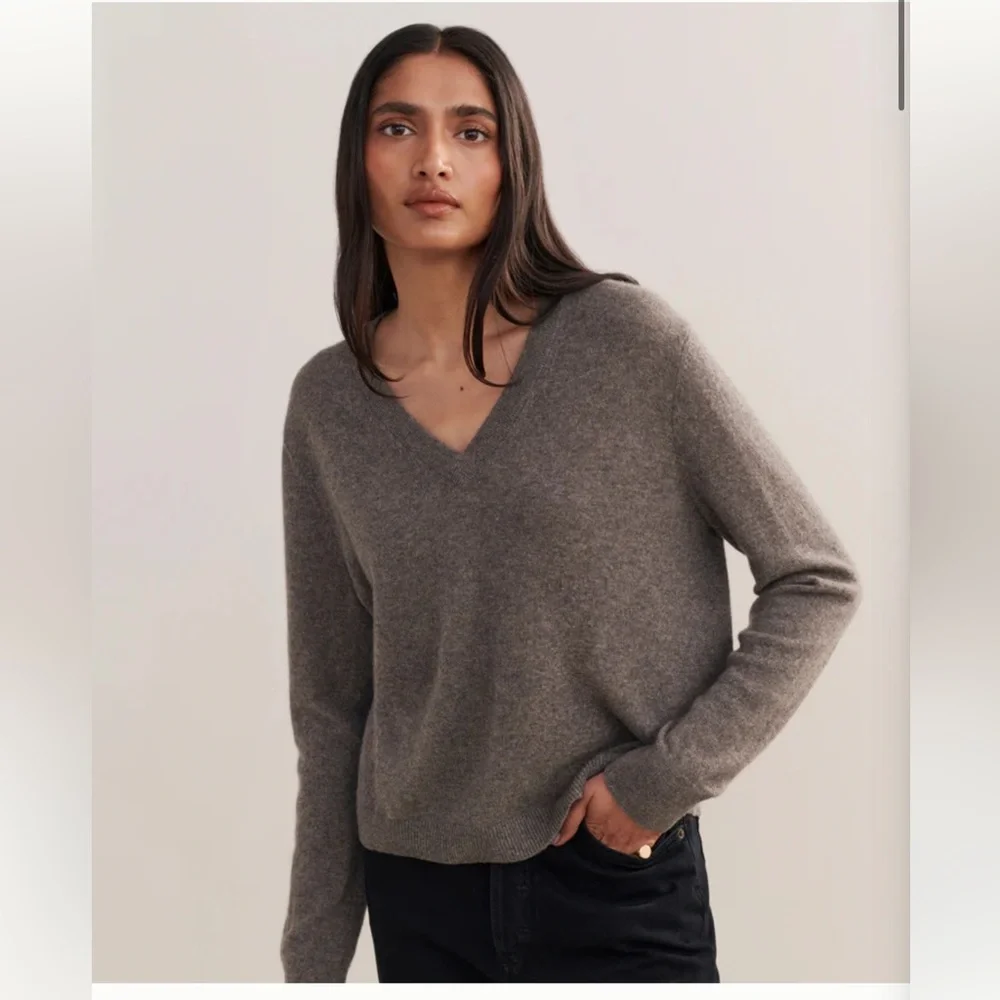 Jenni Kayne Flynn Cashmere Sweater - Picture 4 of 4